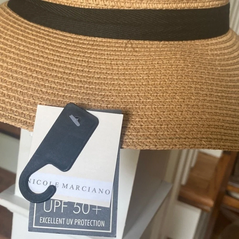 Nicole Marciano nwt